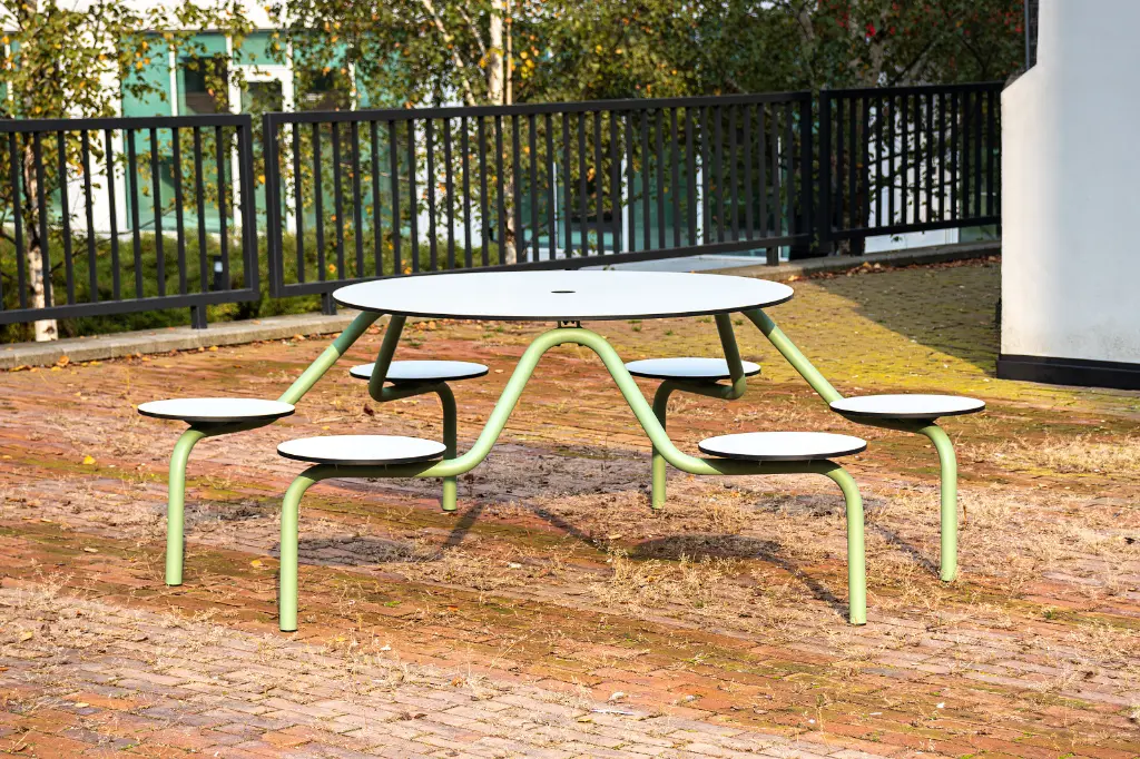streetpark-piknikovy-set-gauss2.webp