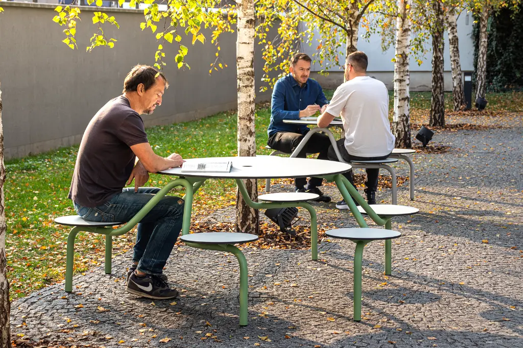 streetpark-piknikovy-set-gauss7.webp
