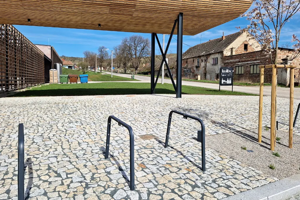 streetpark-stojan-na-kolo-sandwich-SKD2-10.webp