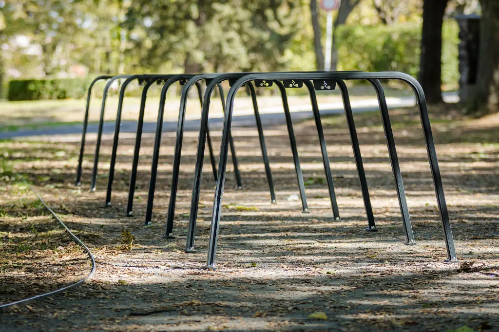 streetpark-stojan-na-kolo-sandwich-SKD2-02.webp
