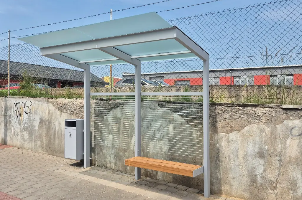 streetpark-zastavkovy-pristresek-NOVIO-ZPN211-04-1.webp