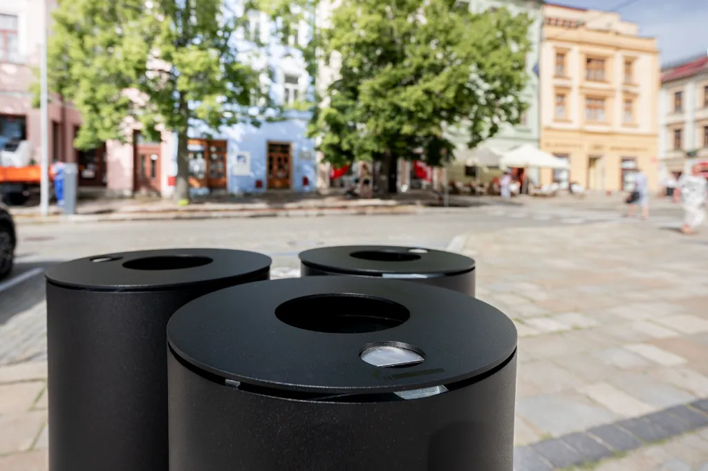 cestino FLEXBIN con posacenere