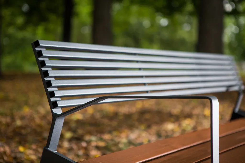 Panchina BERGA con braccioli