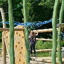 SIK-Holz_2_12_2_Kletter-Balancier-Anlage_Wiese_03.webp