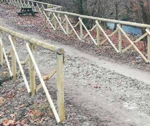 Recinzione CROCE DI S.ANDREA con 1/2 palo (con plinto in acciaio zincato a caldo)