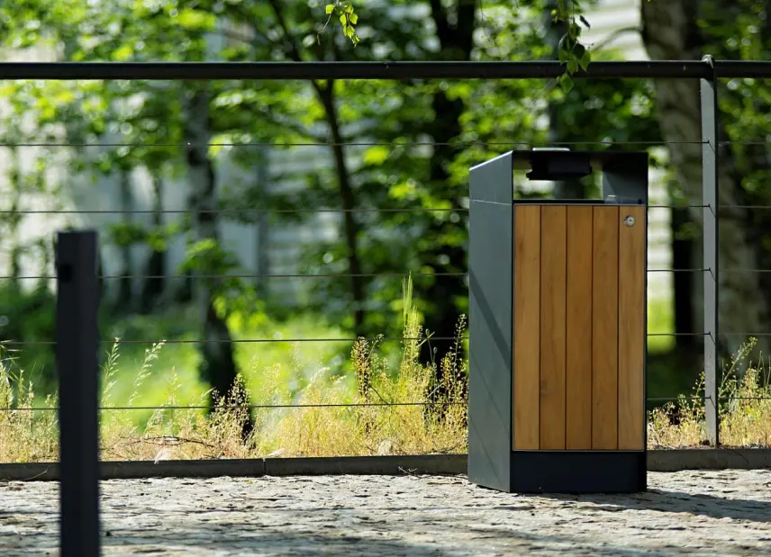 Cestino RAILA / con posacenere / acciaio zincato + verniciato a polvere