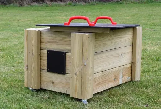 Contenitore porta oggetti con ruote e coperchio