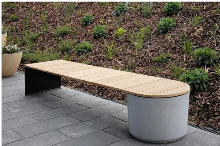 Panca Floria grand l. 2795mm  1 vaso coperto  1 gamba in acciaio  legno tropicale