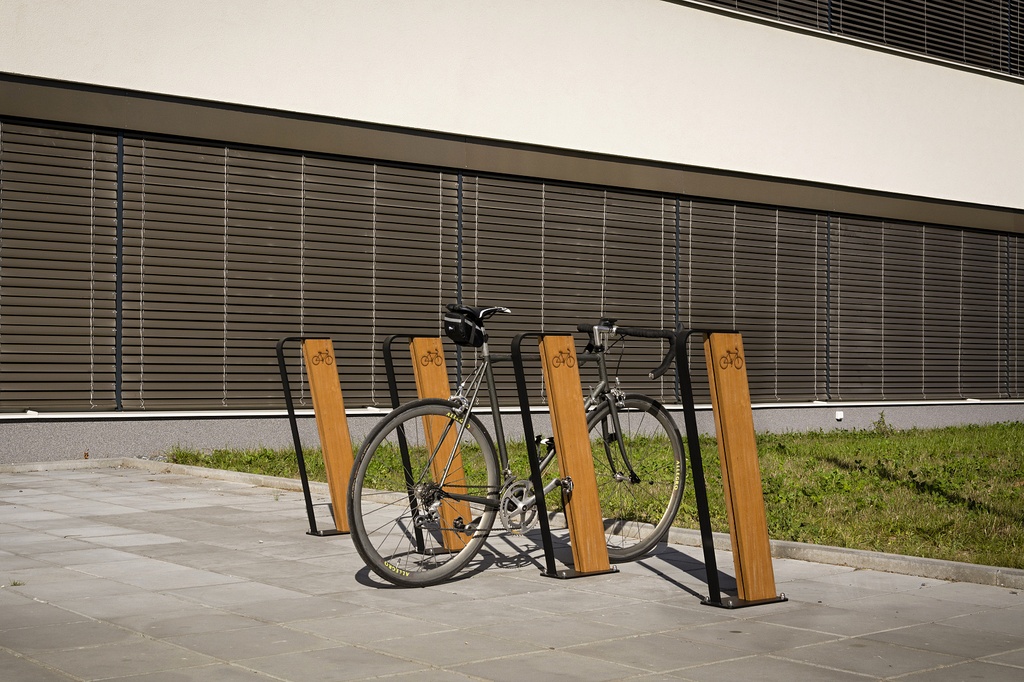 [SKVb-s] Portabiciclette VELONE /  acciaio zincato + vernici a polvere / legno di abete