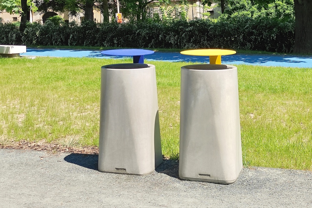 Cestino BEKO con tetto / cemento lavato / acciaio zincato + verniciato a polvere
