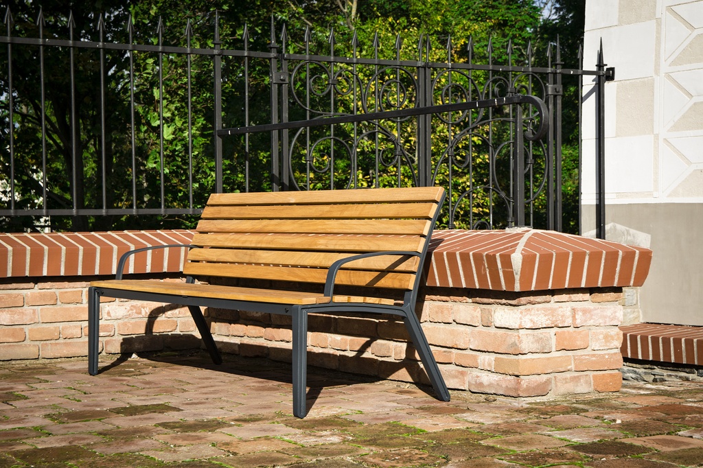 Panchina ALUMA con braccioli 1800mm / lega di alluminio + verniciato a polvere / legno di abete